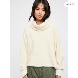 FREE PEOPLE NWT soft white sweater / sweatshirt